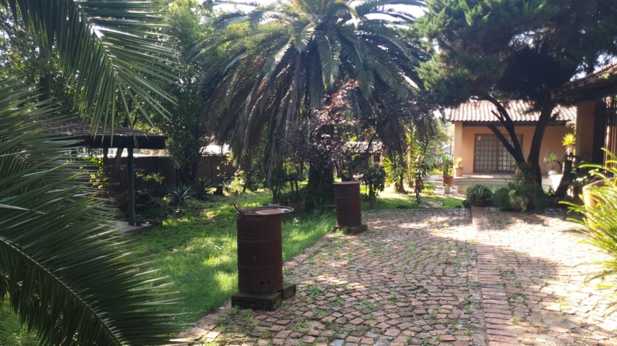 5 Bedroom Property for Sale in Buccleuch Gauteng