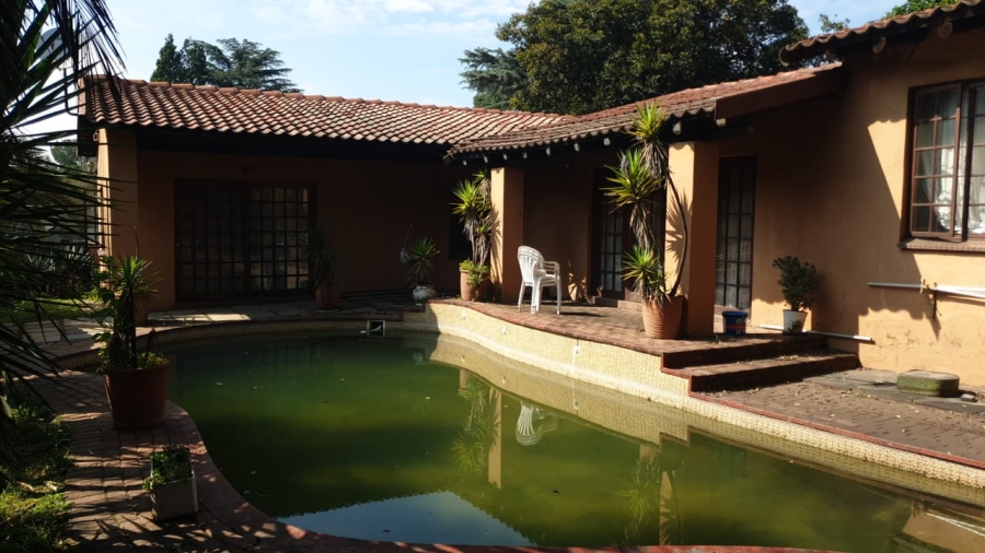 5 Bedroom Property for Sale in Buccleuch Gauteng