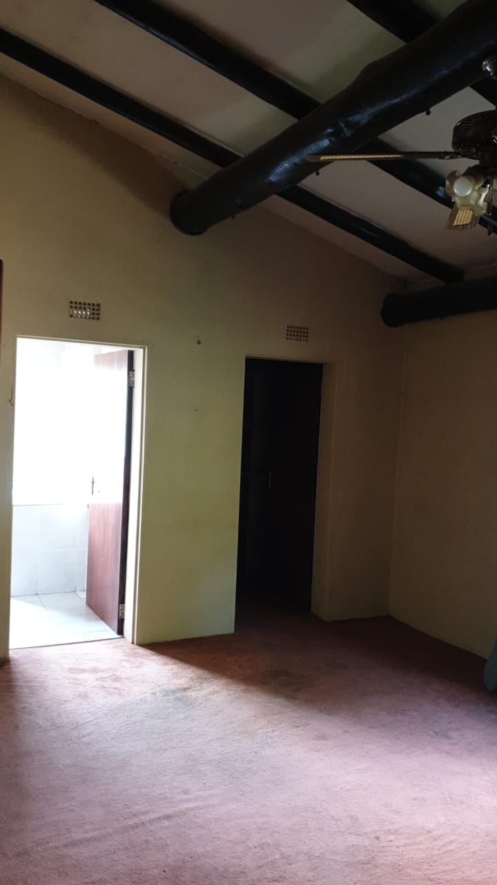 5 Bedroom Property for Sale in Buccleuch Gauteng