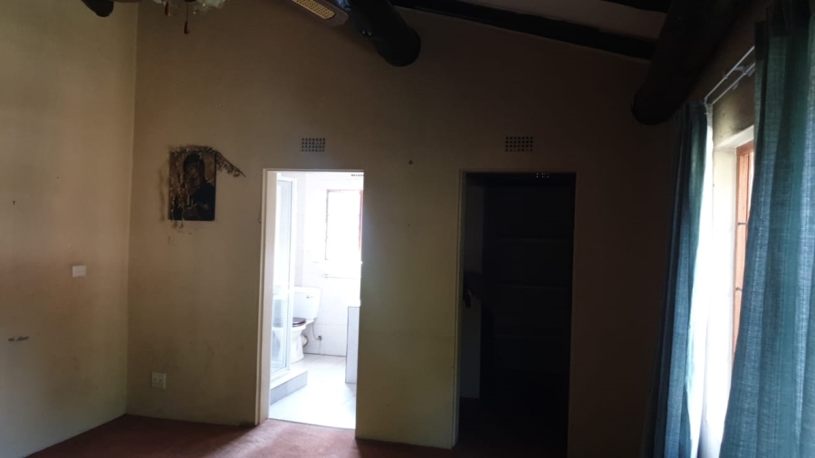 5 Bedroom Property for Sale in Buccleuch Gauteng