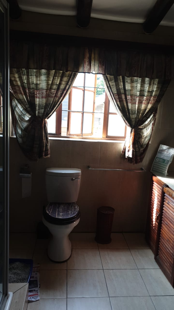 5 Bedroom Property for Sale in Buccleuch Gauteng