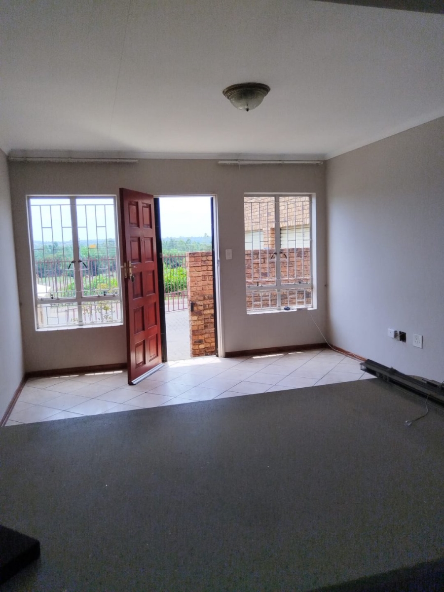 2 Bedroom Property for Sale in Eldoraigne Gauteng