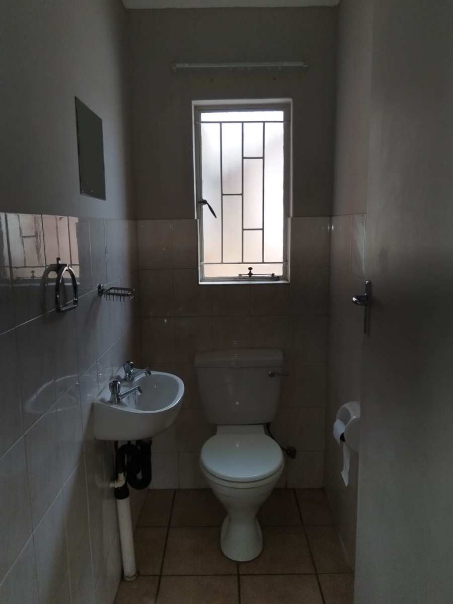 2 Bedroom Property for Sale in Eldoraigne Gauteng