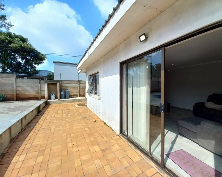  Bedroom Property for Sale in Sunnyridge Gauteng