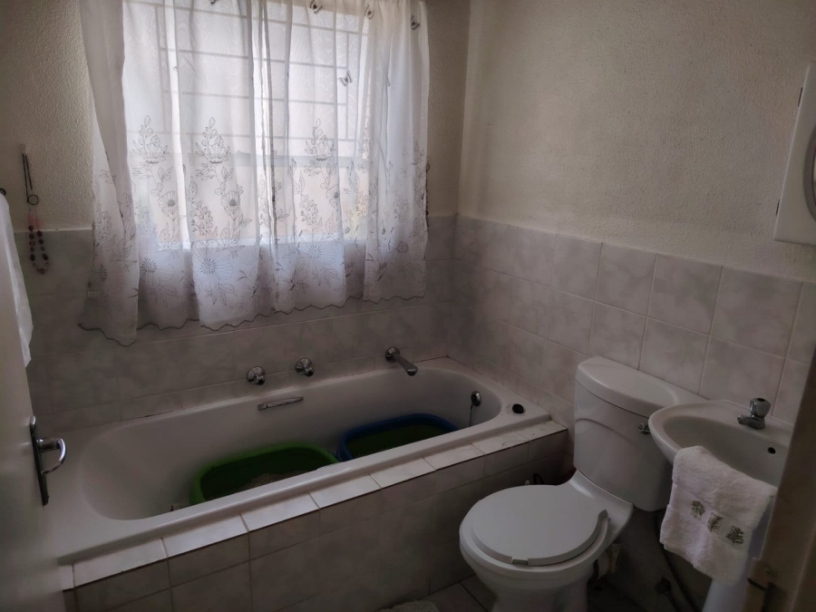 3 Bedroom Property for Sale in Heuwelsig Estate Gauteng