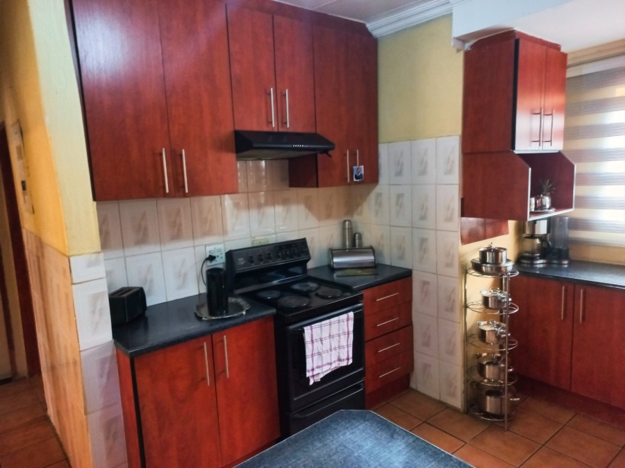 3 Bedroom Property for Sale in Geluksdal Gauteng