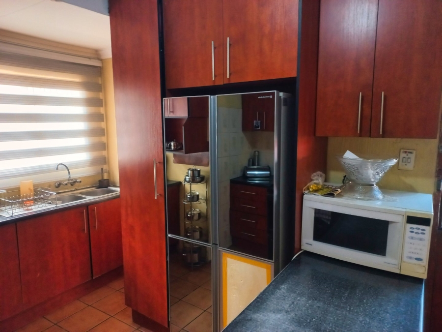 3 Bedroom Property for Sale in Geluksdal Gauteng