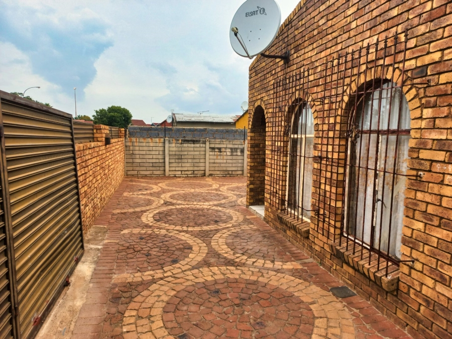 3 Bedroom Property for Sale in Geluksdal Gauteng