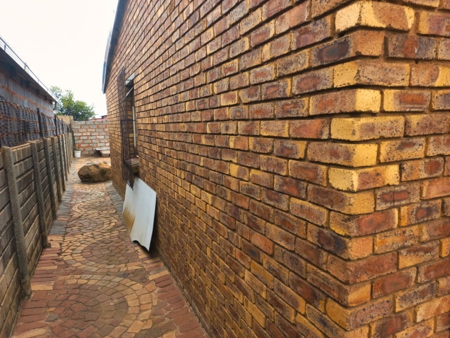 3 Bedroom Property for Sale in Geluksdal Gauteng