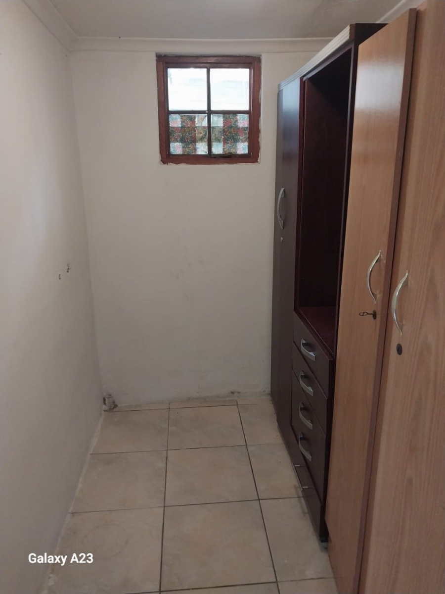 To Let 1 Bedroom Property for Rent in Sandton Central Gauteng