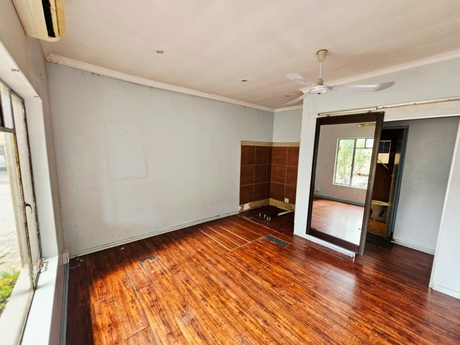 To Let commercial Property for Rent in Clubview Gauteng