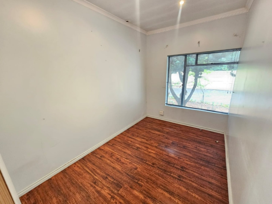 To Let commercial Property for Rent in Clubview Gauteng