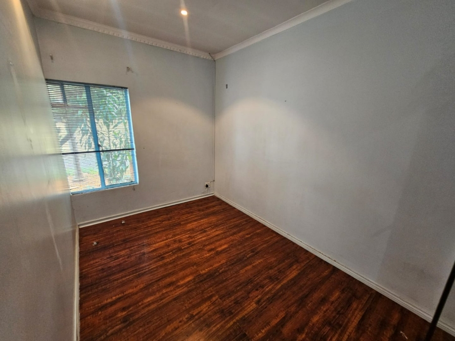 To Let commercial Property for Rent in Clubview Gauteng
