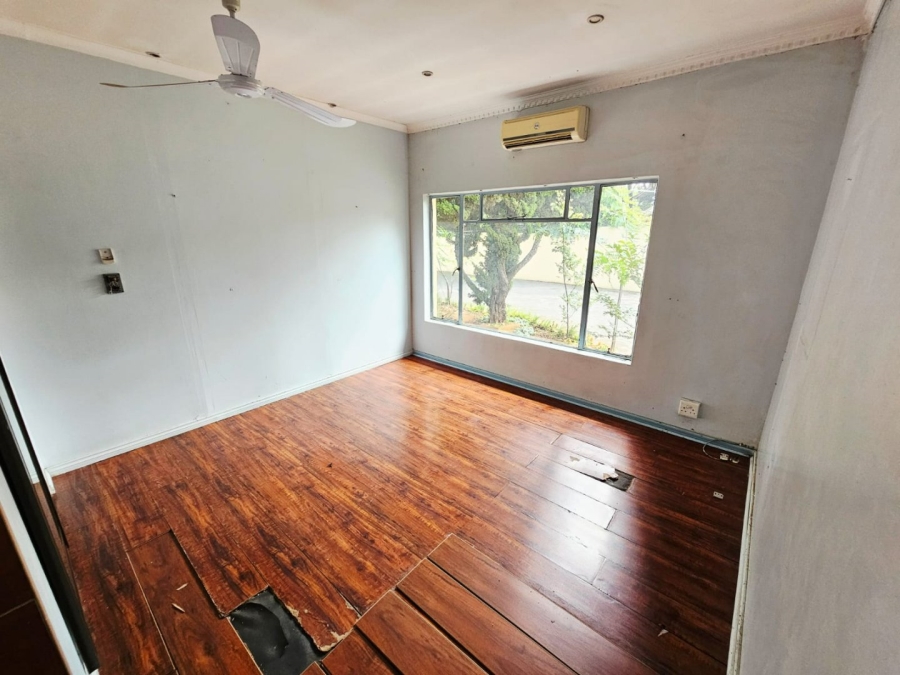 To Let commercial Property for Rent in Clubview Gauteng