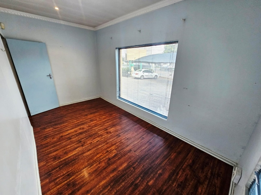 To Let commercial Property for Rent in Clubview Gauteng