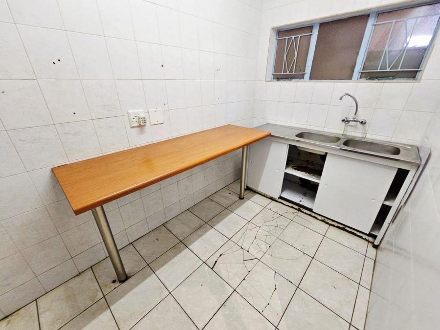 To Let commercial Property for Rent in Clubview Gauteng