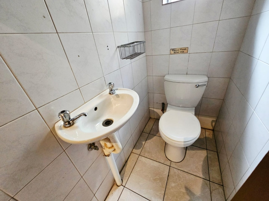 To Let commercial Property for Rent in Clubview Gauteng