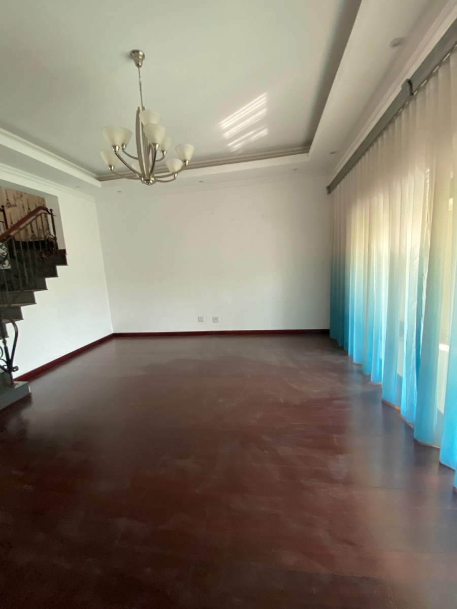  Bedroom Property for Sale in Summerset Gauteng