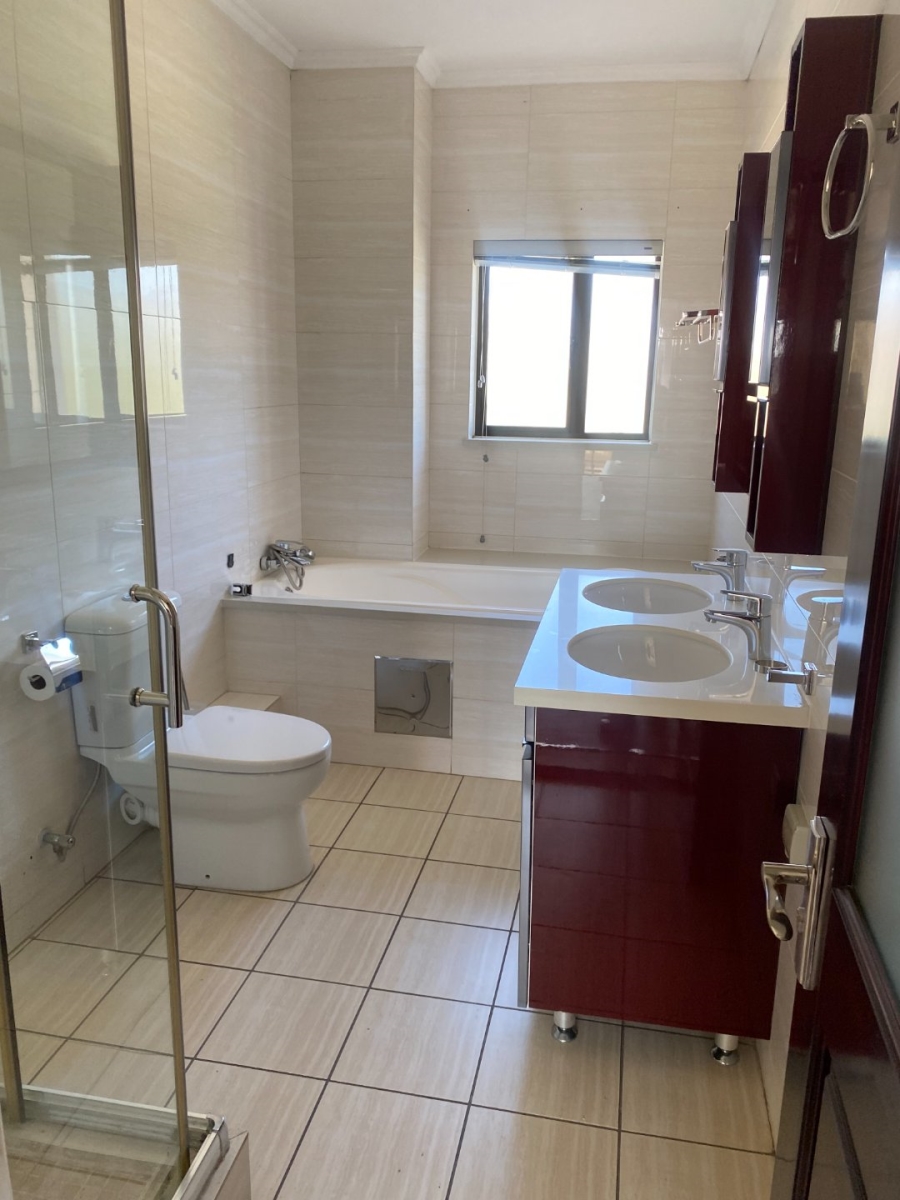  Bedroom Property for Sale in Summerset Gauteng