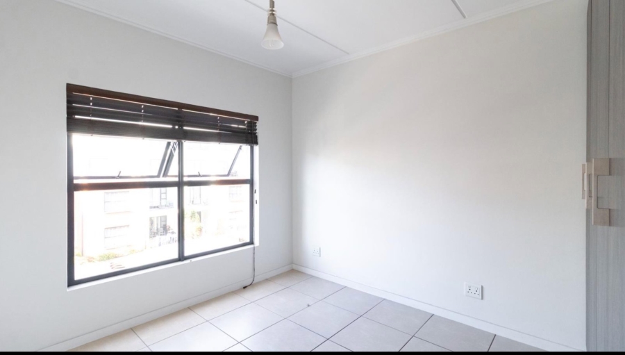 2 Bedroom Property for Sale in Greenstone Hill Gauteng