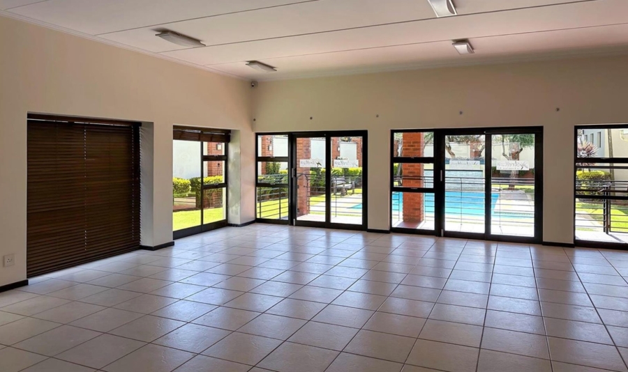 2 Bedroom Property for Sale in Greenstone Hill Gauteng