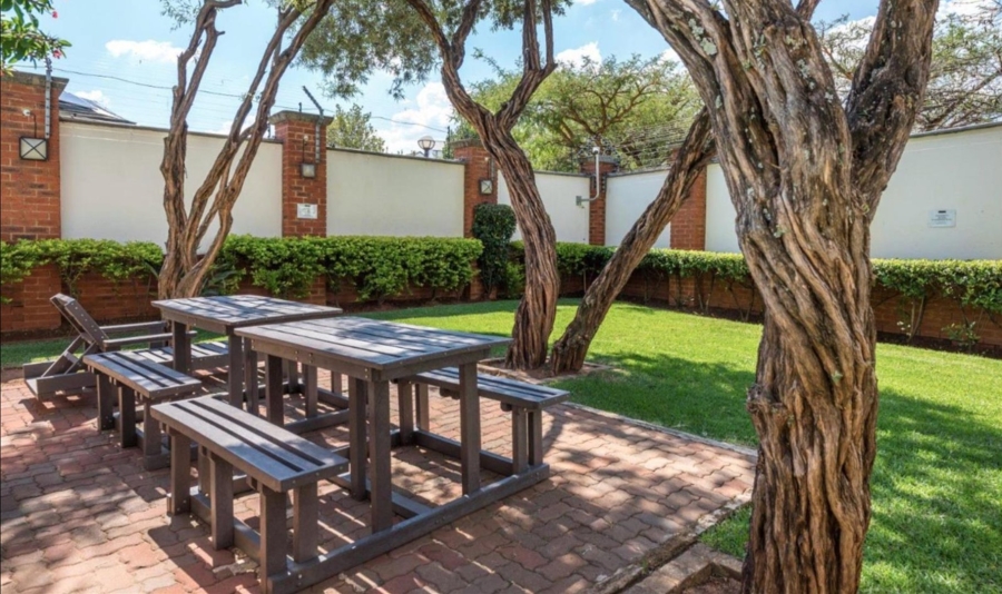 2 Bedroom Property for Sale in Greenstone Hill Gauteng