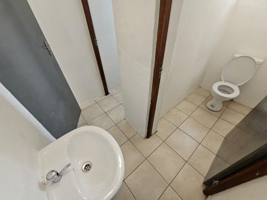 To Let commercial Property for Rent in Clubview Gauteng