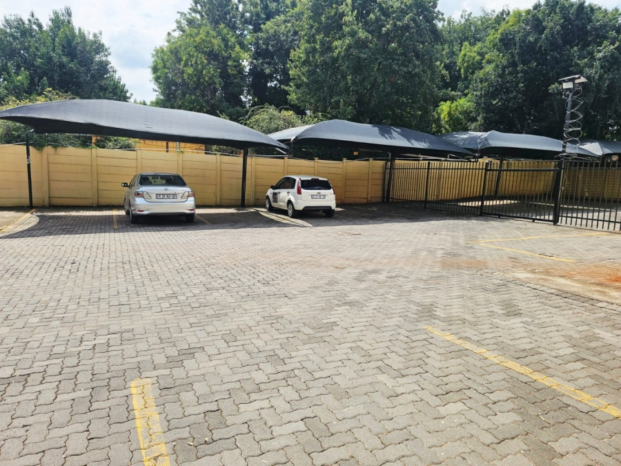 To Let commercial Property for Rent in Clubview Gauteng
