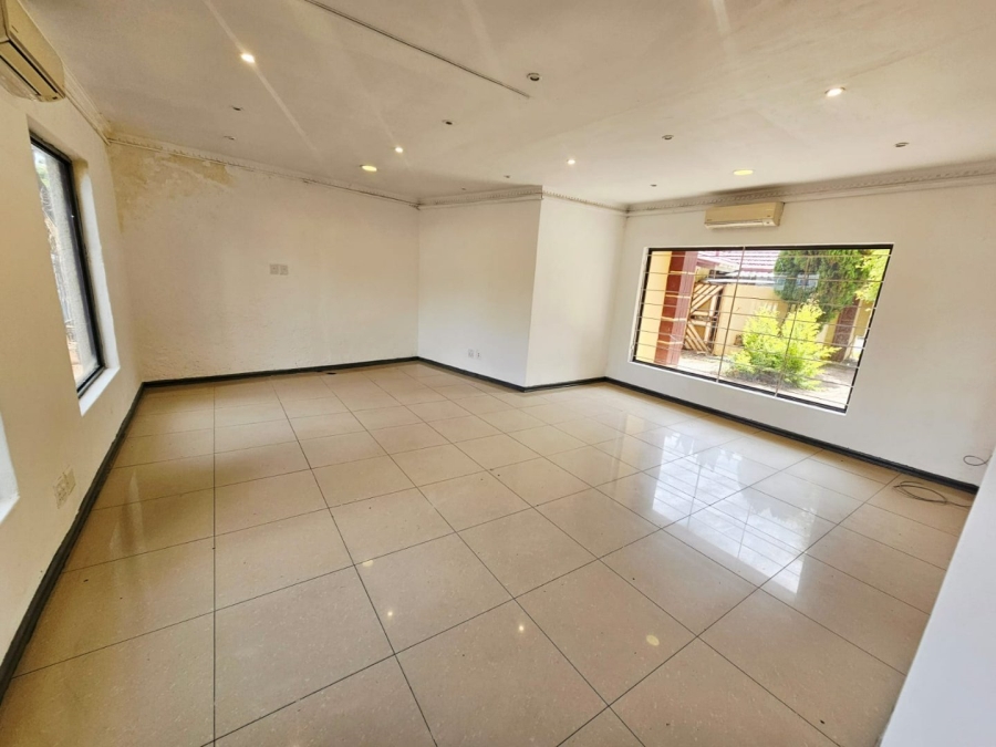 To Let commercial Property for Rent in Clubview Gauteng