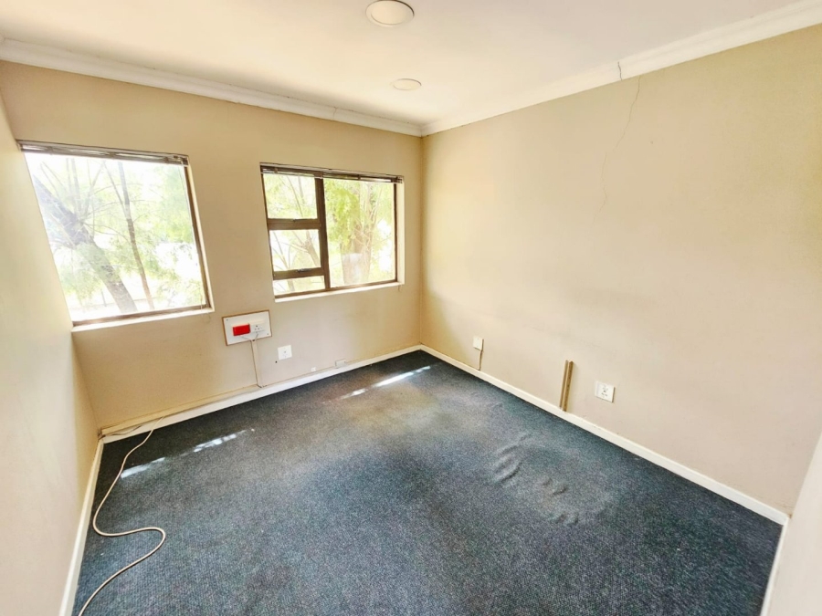 To Let commercial Property for Rent in Clubview Gauteng