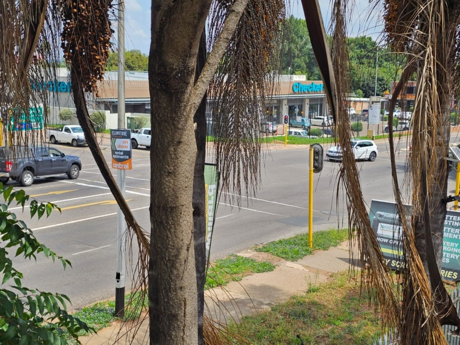 To Let commercial Property for Rent in Clubview Gauteng