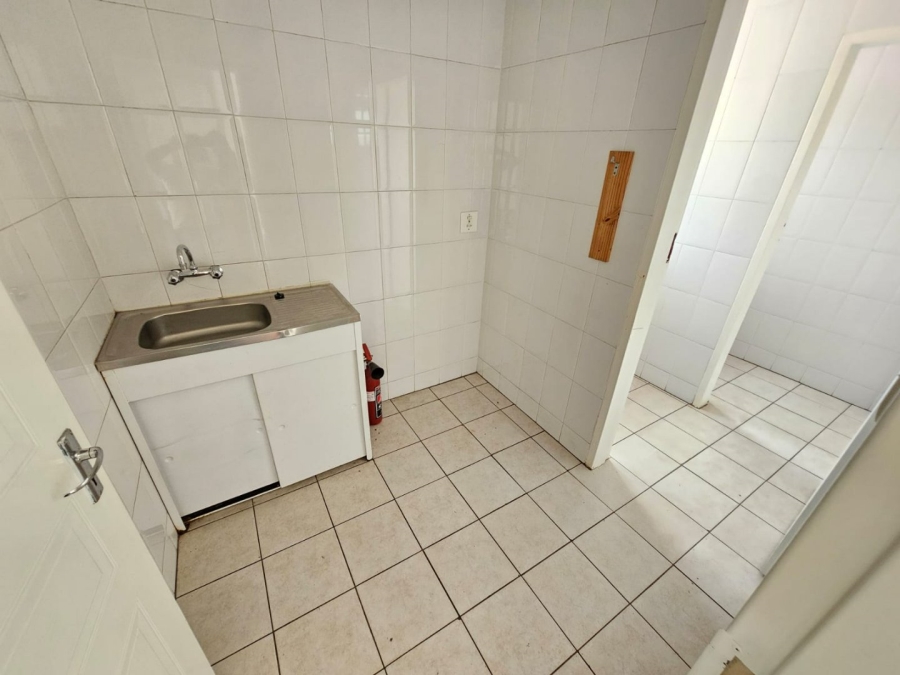 To Let commercial Property for Rent in Clubview Gauteng