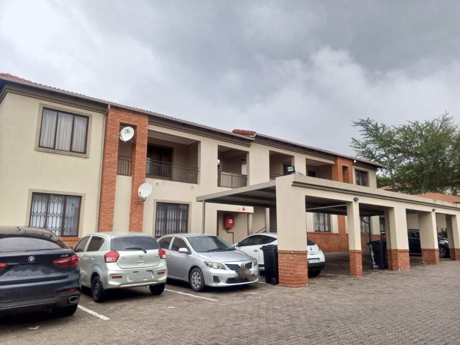 2 Bedroom Property for Sale in Noordwyk Gauteng