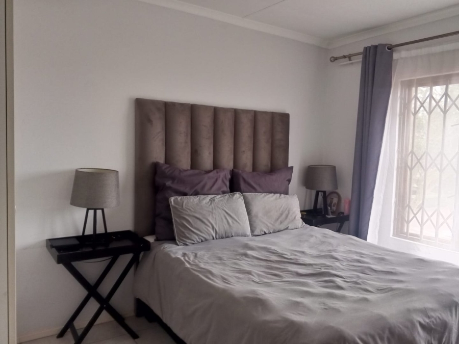 2 Bedroom Property for Sale in Noordwyk Gauteng