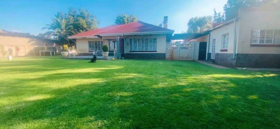 3 Bedroom Property for Sale in Risiville Gauteng