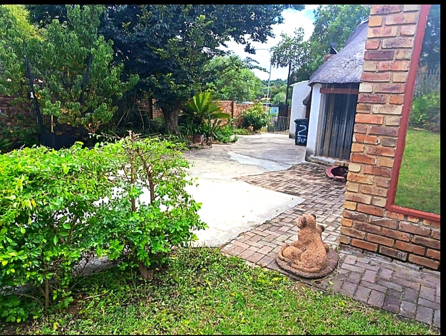 4 Bedroom Property for Sale in The Reeds Gauteng