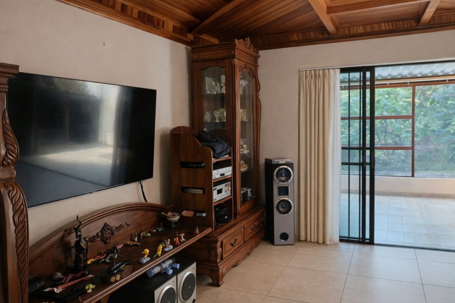 4 Bedroom Property for Sale in The Reeds Gauteng