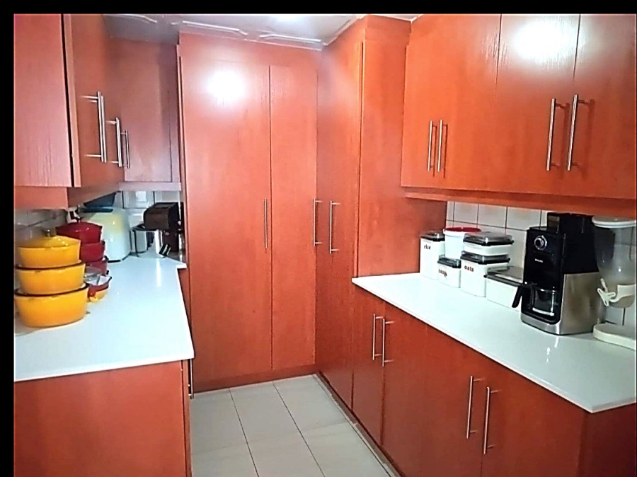 4 Bedroom Property for Sale in The Reeds Gauteng