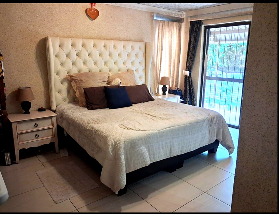 4 Bedroom Property for Sale in The Reeds Gauteng