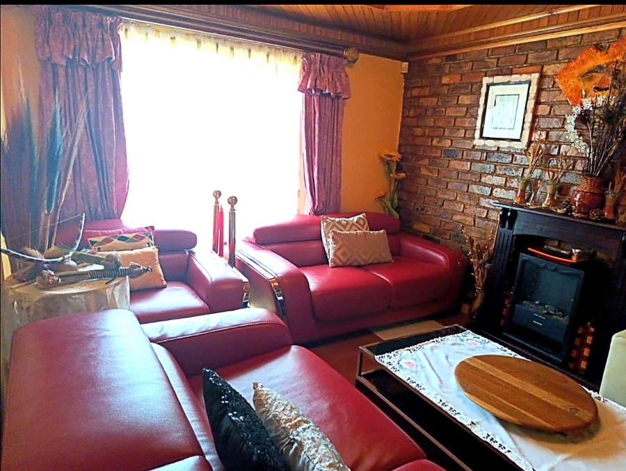 4 Bedroom Property for Sale in The Reeds Gauteng