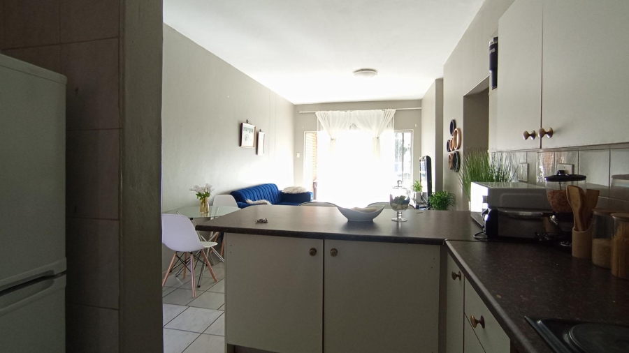 2 Bedroom Property for Sale in Waterkloof Glen Gauteng