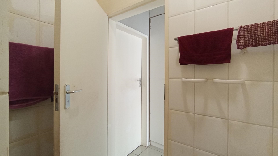 2 Bedroom Property for Sale in Waterkloof Glen Gauteng