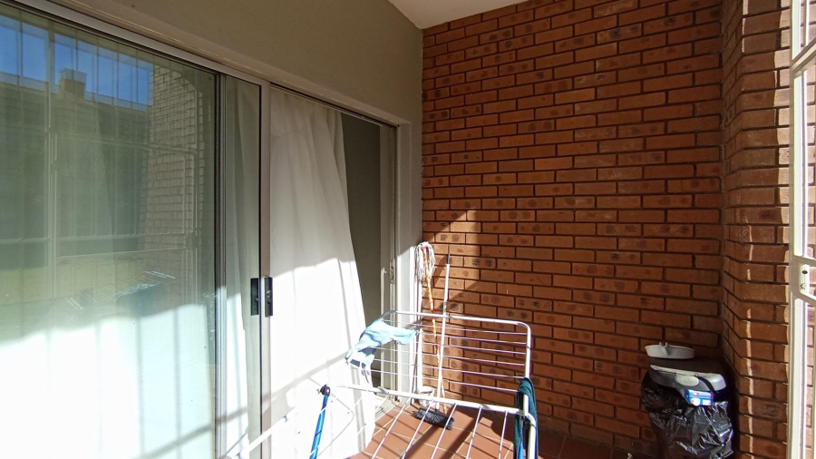 2 Bedroom Property for Sale in Waterkloof Glen Gauteng
