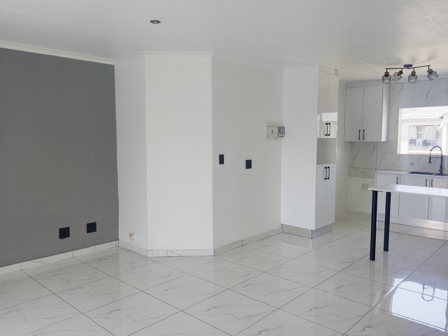 2 Bedroom Property for Sale in Bardene Gauteng
