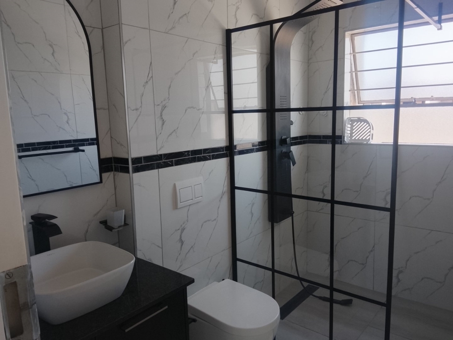 2 Bedroom Property for Sale in Bardene Gauteng