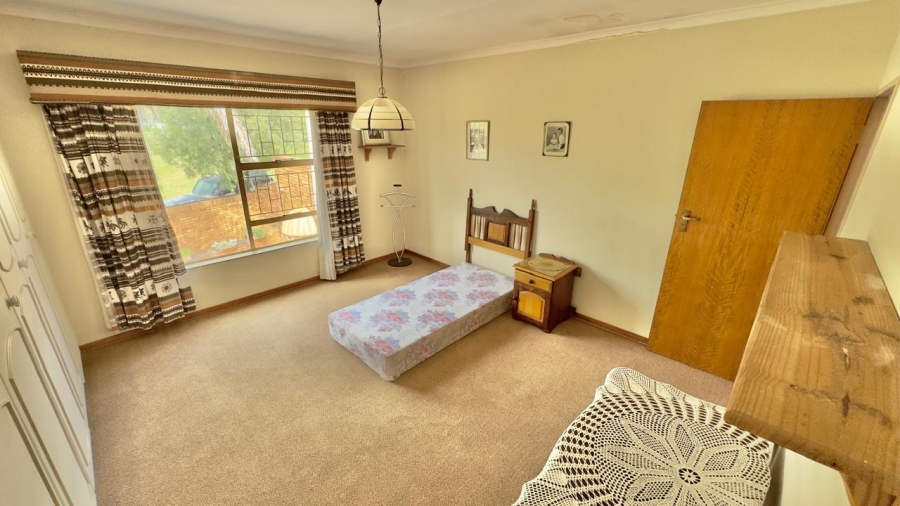 5 Bedroom Property for Sale in Zwartkop Gauteng