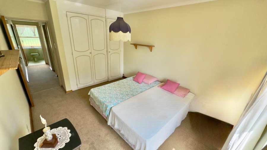 5 Bedroom Property for Sale in Zwartkop Gauteng