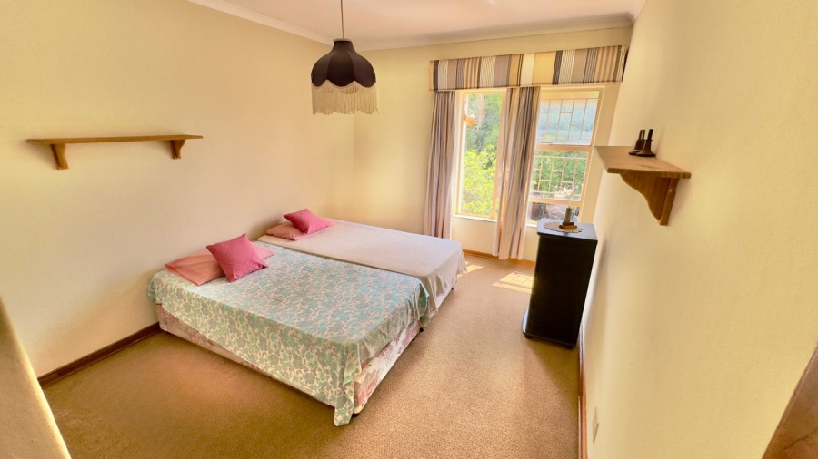 5 Bedroom Property for Sale in Zwartkop Gauteng