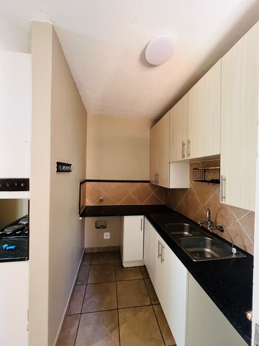  Bedroom Property for Sale in Equestria Gauteng