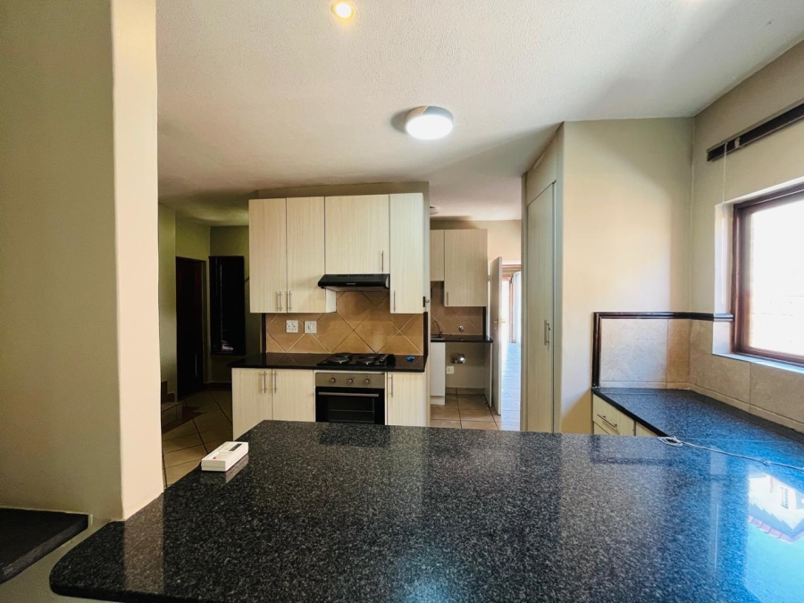  Bedroom Property for Sale in Equestria Gauteng